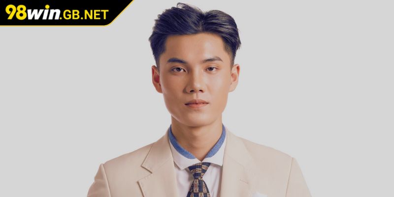 CEO Xiêm Phong - Hành Trình Khởi Nghiệp Và Dấu Ấn Tại 98WIN 1 Tiểu sử CEO Xiêm Phong